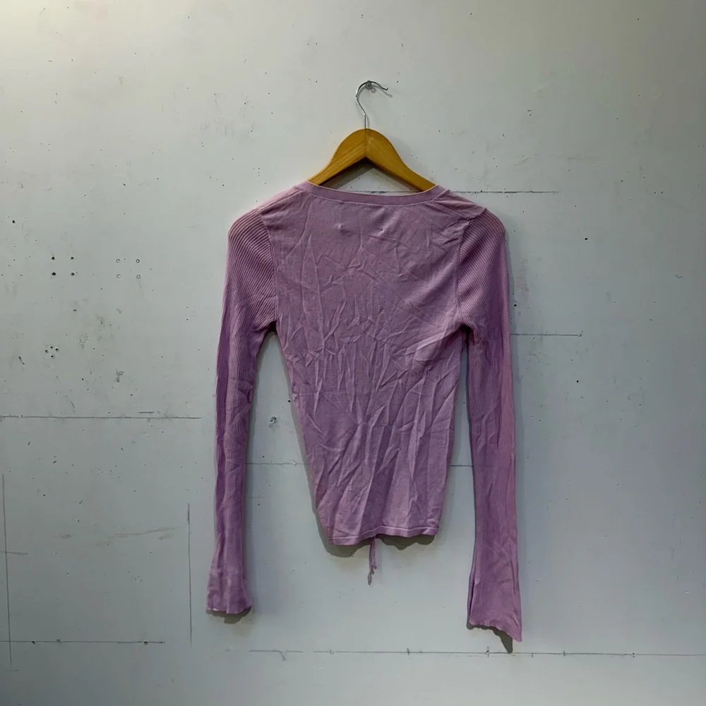 Nicolas Lilac Ruched Knit Drawstring Top - Picture 4 of 5